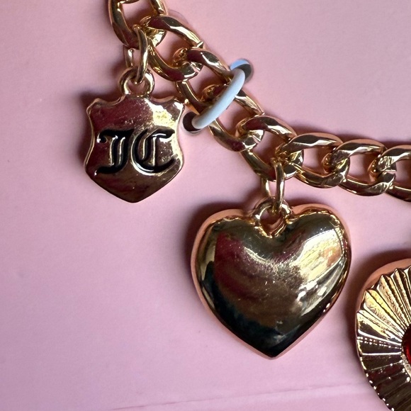Juicy Couture NWT Gold Tone Juicy Charmed Chunky Chain Bracelet & Earrings (C17) - Picture 4 of 8